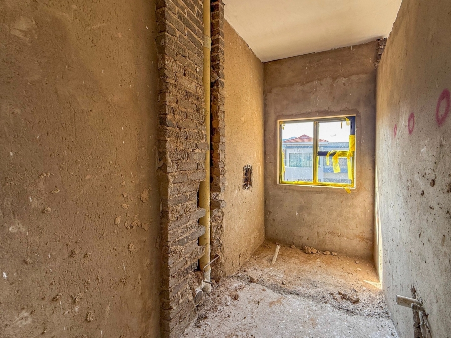 4 Bedroom Property for Sale in The Islands Estates North West